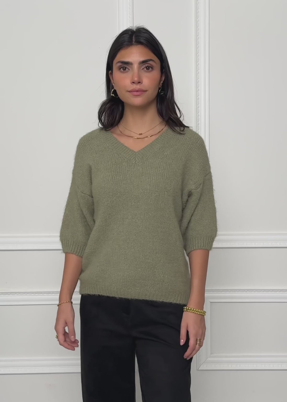 Kurzarm-Strickpullover mit V-Ausschnitt - khaki by SASSYCLASSY