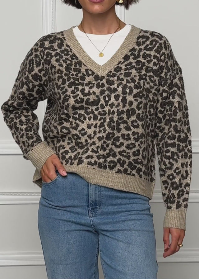Knit jumper with leopard print - brown-taupe by SASSYCLASSY