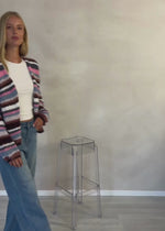 Gestreifter, mehrfarbiger Cardigan - braun