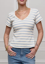 Gestreiftes T-Shirt mit V-Ausschnitt - blau-offwhite