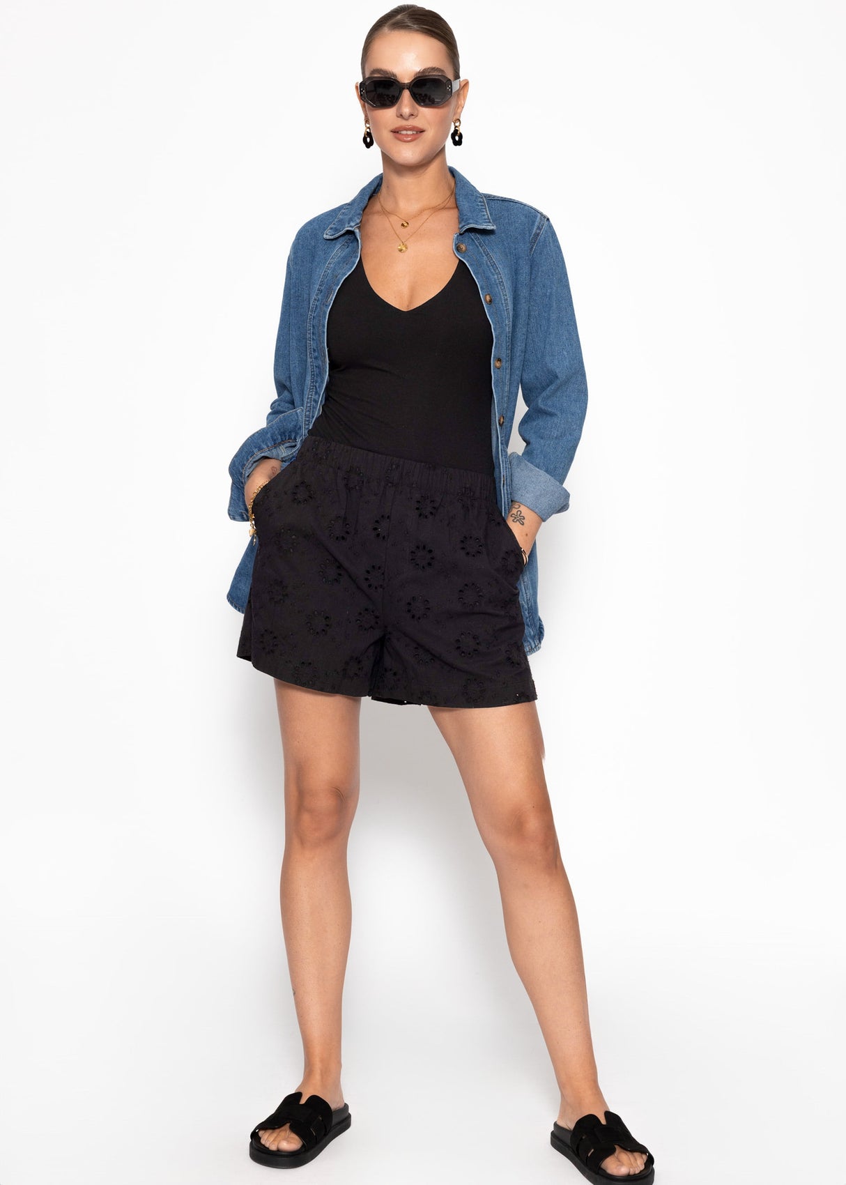 Ärmelloser Body mit V-Ausschnitt - schwarz