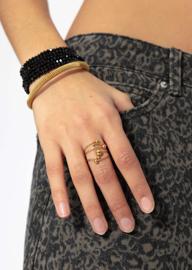 Delicate ring with spheres - gold