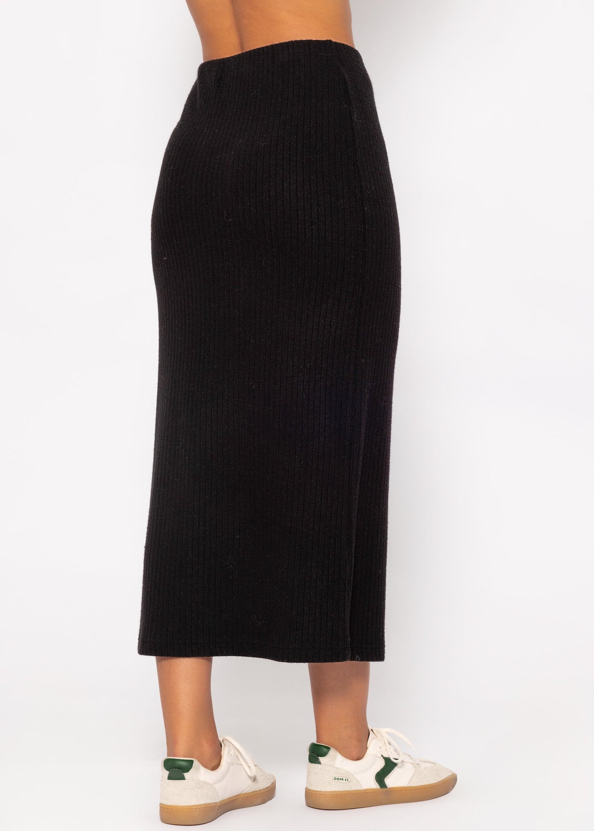 Ribbed midi-length skirt - black