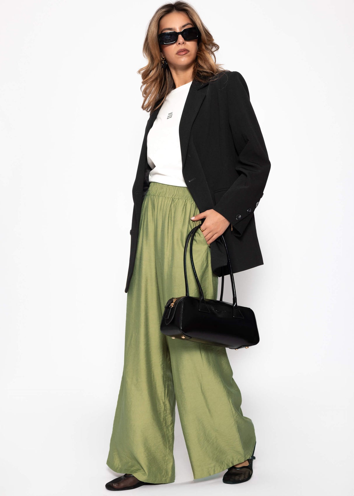 Shiny fabric trousers with a straight leg - Khaki