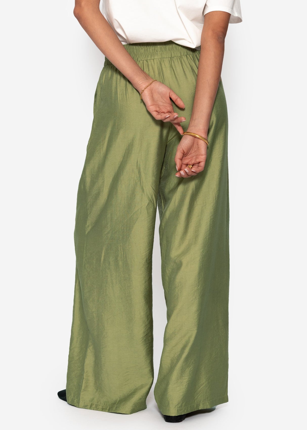 Shiny fabric trousers with a straight leg - Khaki