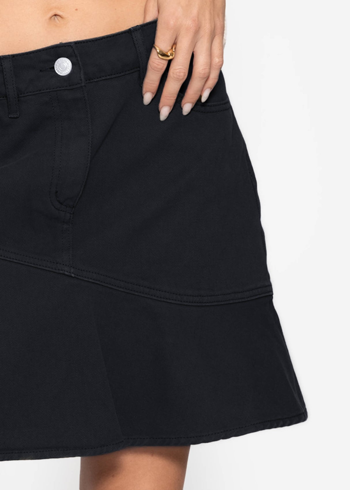 Jeans Rock mit Volant - schwarz