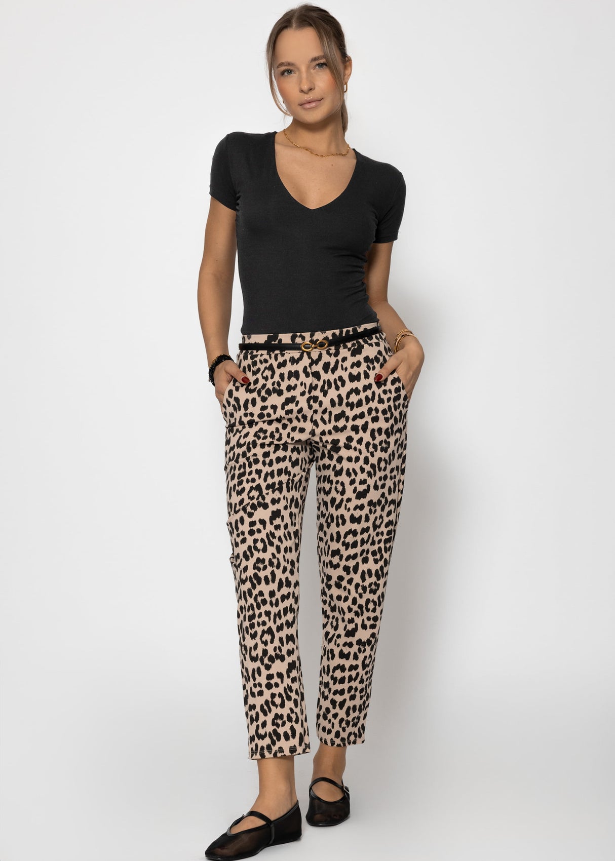 Jersey chinos in leo print - beige
