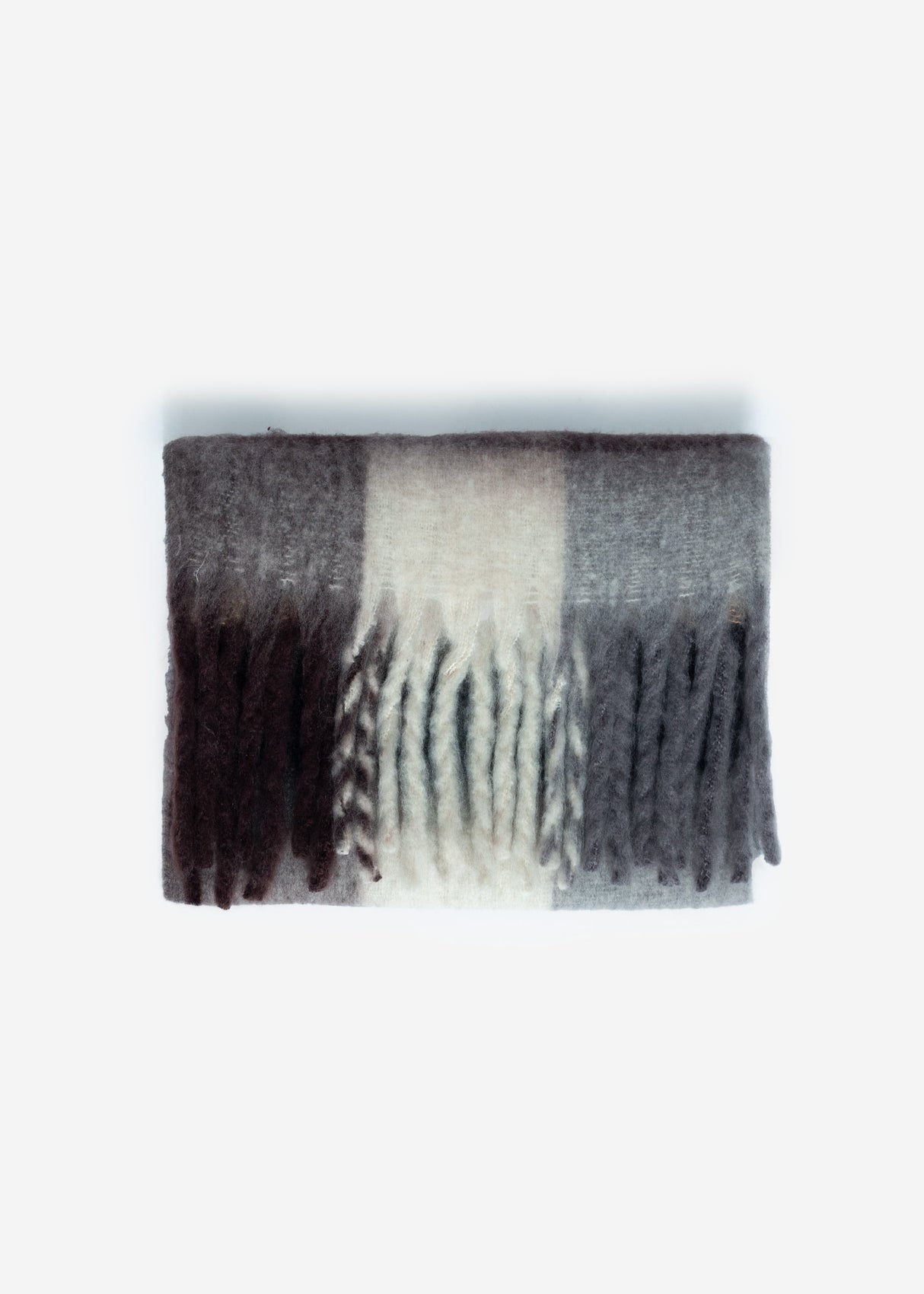 Checkered fluffy scarf - brown