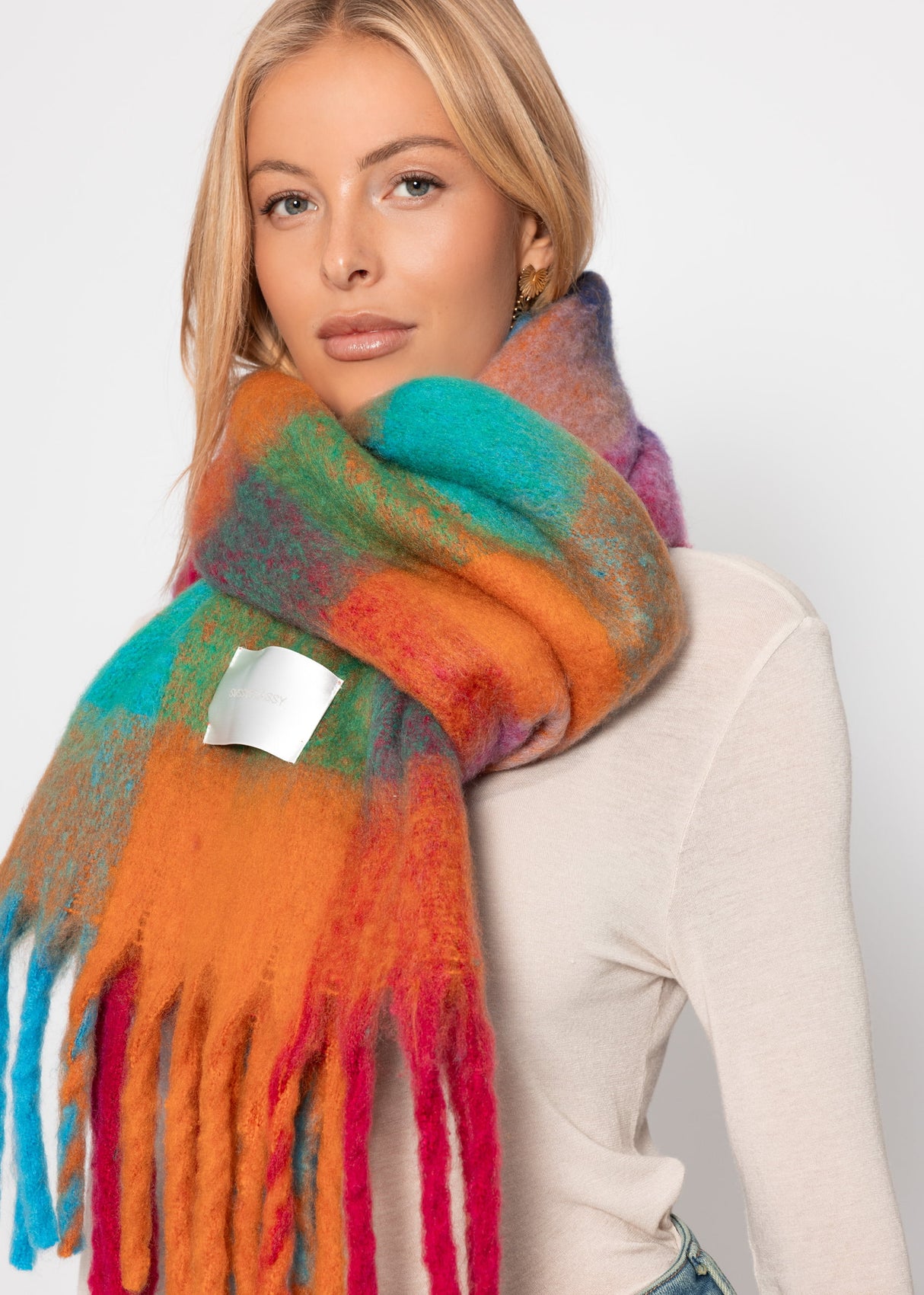 Checked fluffy scarf - orange-pink-blue