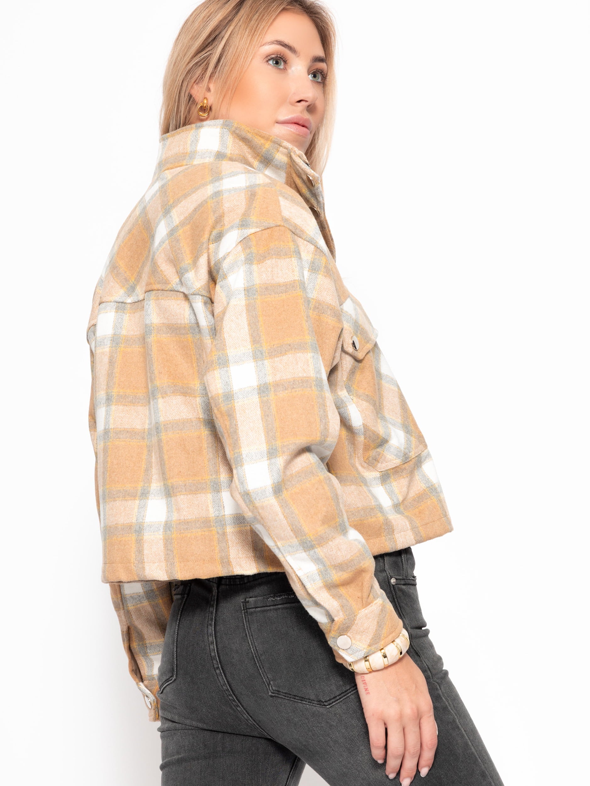 Short oversized jacket with checked pattern - beige