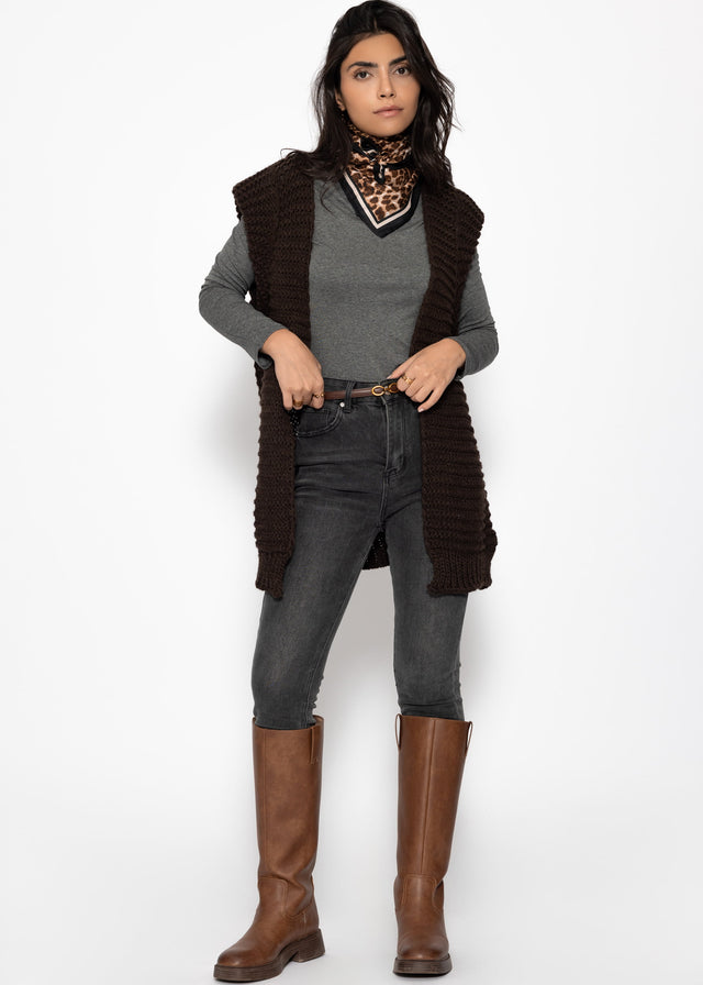 Long sleeveless waistcoat with textured shoulders - brown
