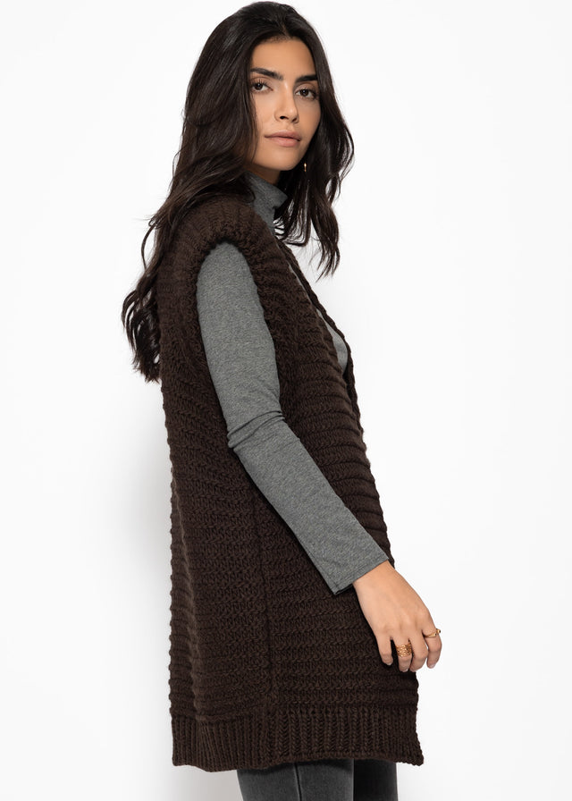 Long sleeveless waistcoat with textured shoulders - brown