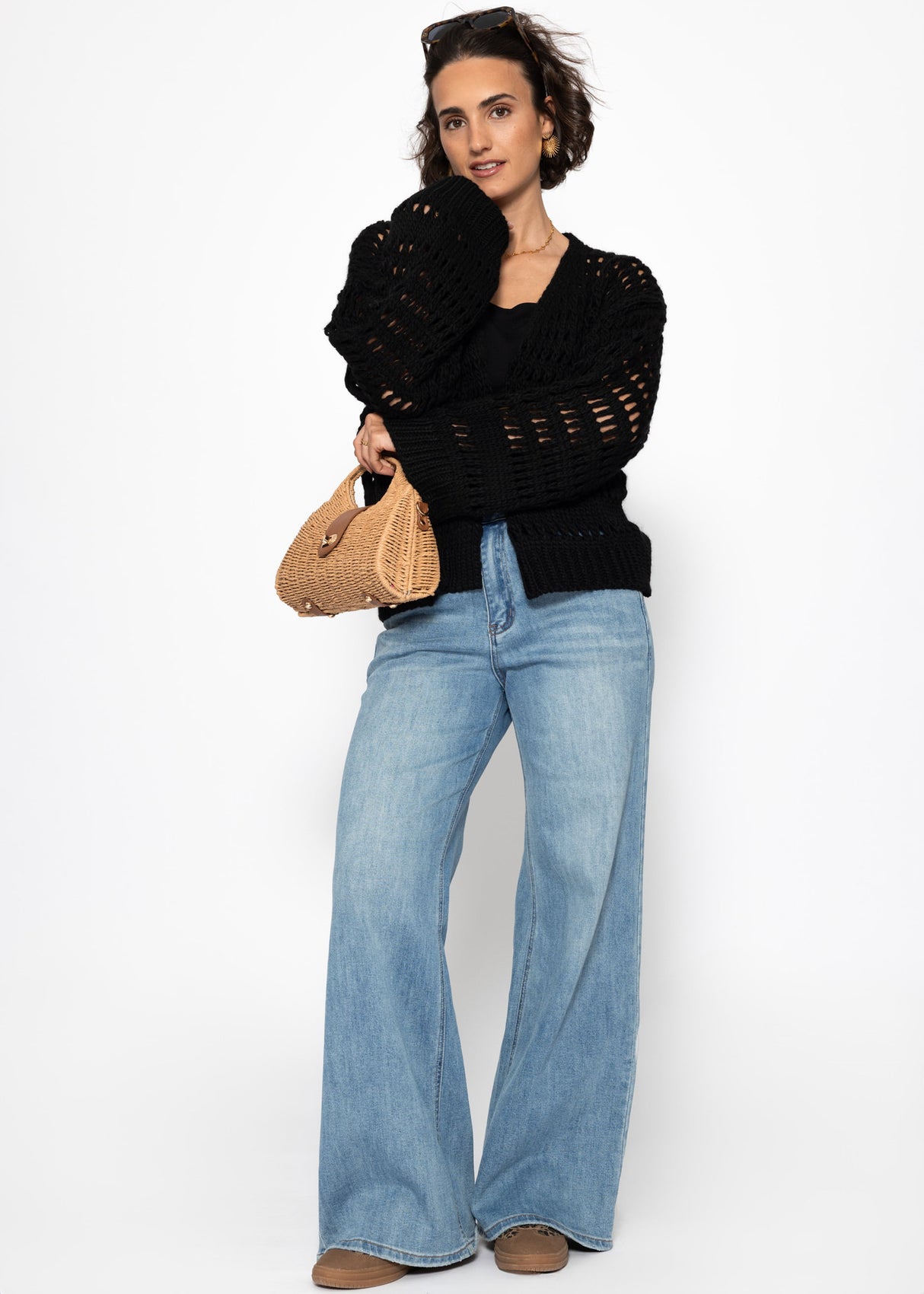 Casual cardigan with perforated knitted pattern - black