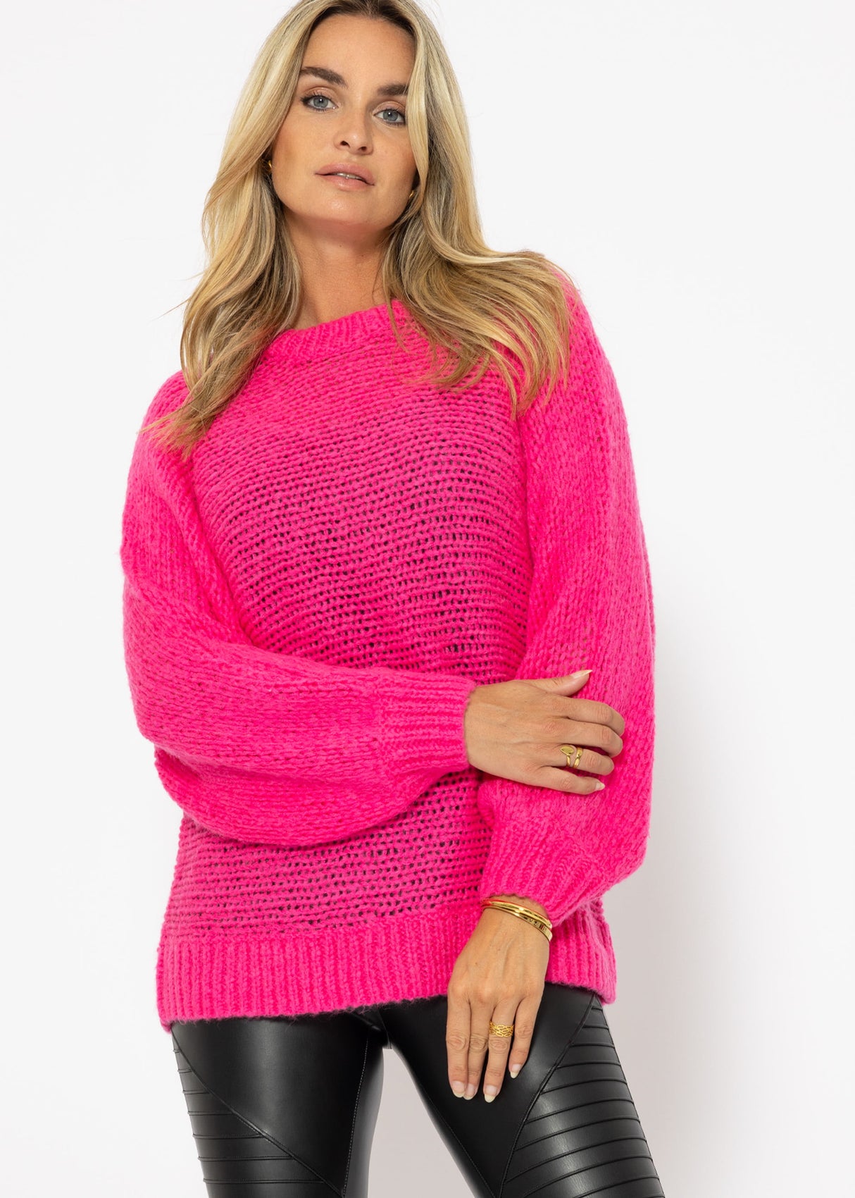 Loose-knit sweater with batwing sleeves - pink