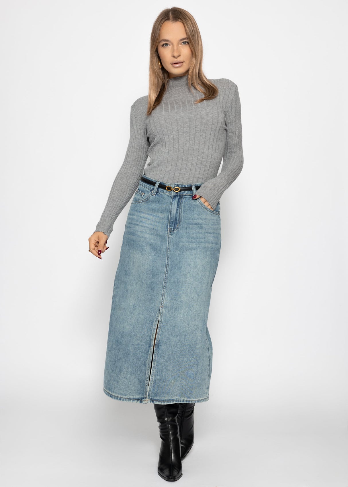 Midi jeans skirt with slit - blue