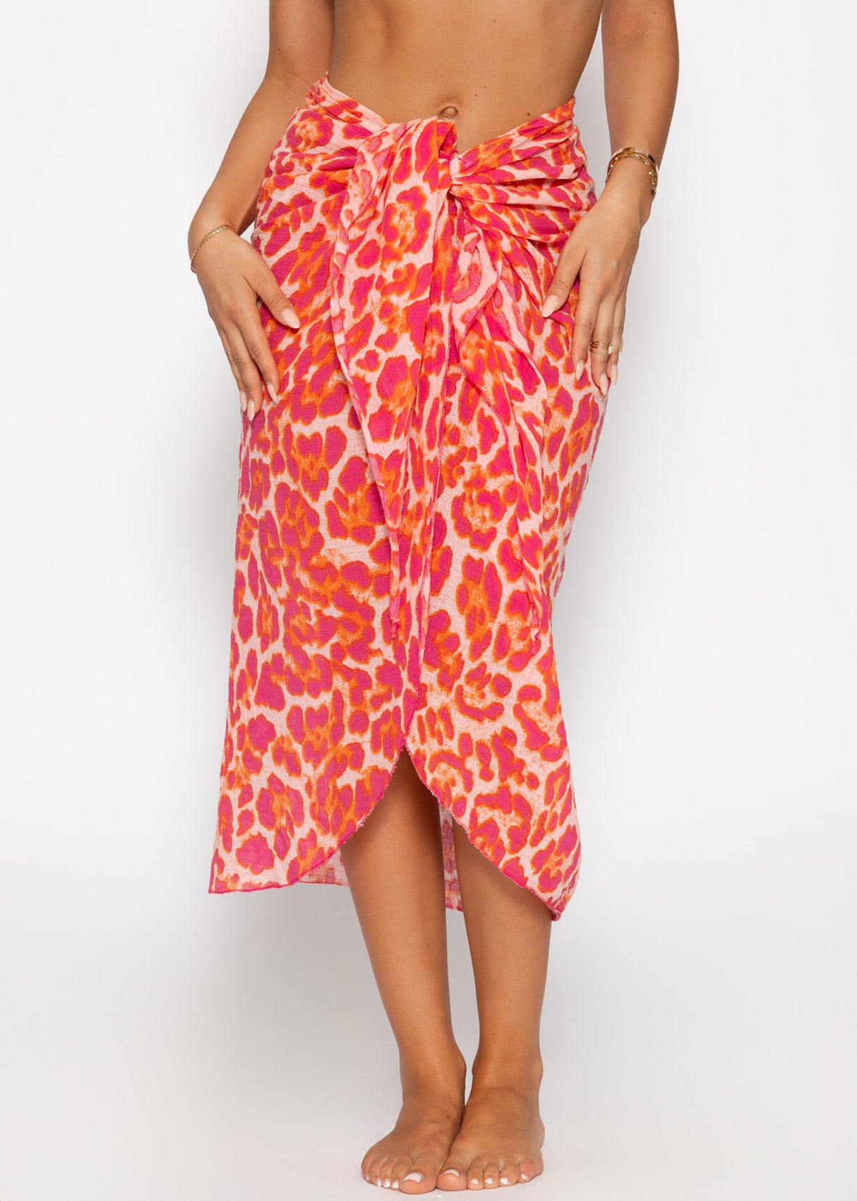 Musselin Beach Pareo with Leo Print - Pink