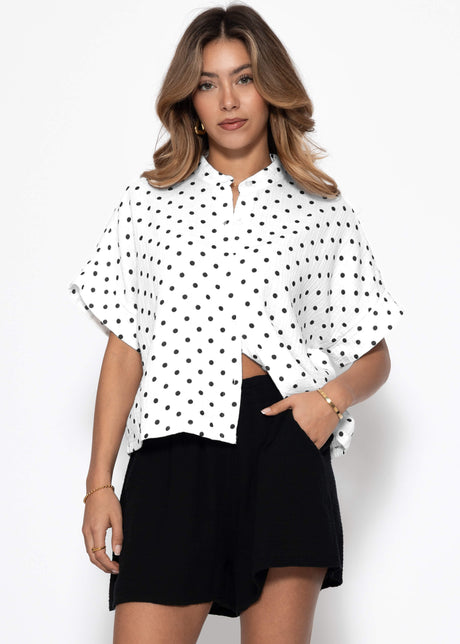 Muslin blouse with attached short sleeves and dots - off-white by SASSYCLASSY