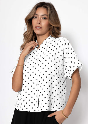 Muslin blouse with attached short sleeves and dots - off-white