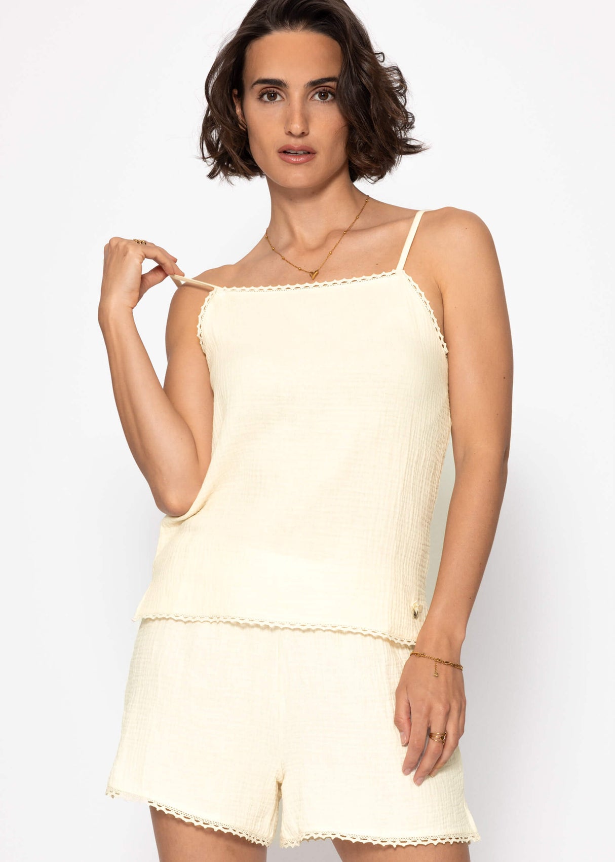 Musselin Pyjamatop with lace border - butter yellow