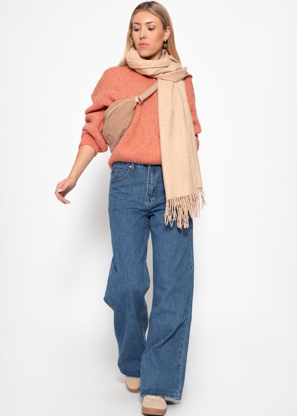 Oversized V-neck sweater - salmon
