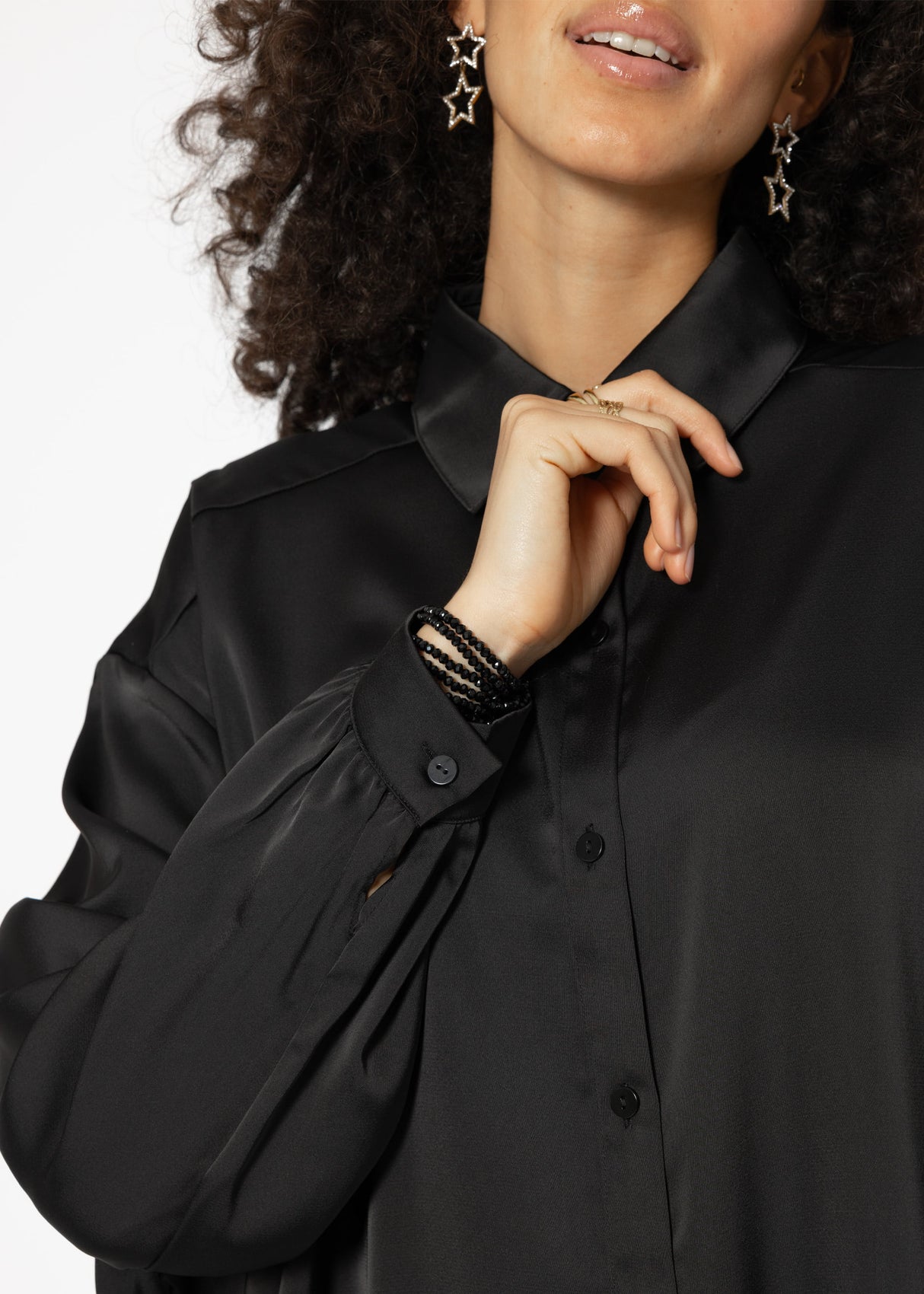Oversize satin blouse - black