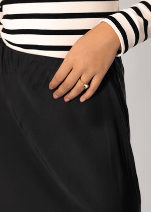 Satin-look skirt - black