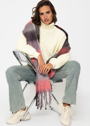 Turtleneck sweater with cable pattern - vanilla yellow