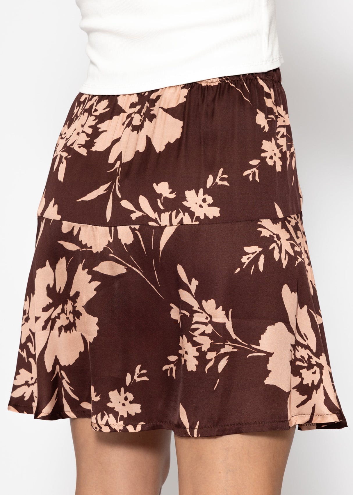 Satin skirt with floral print - brown