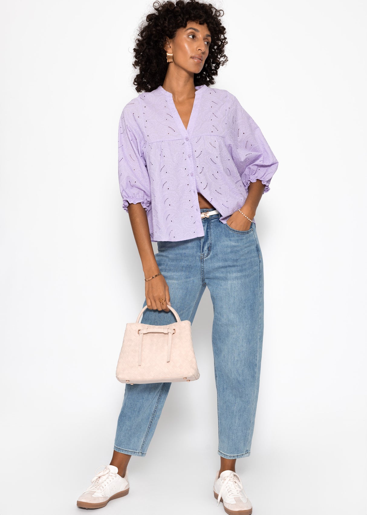 Pointed blouse with short balloon sleeves - lilac