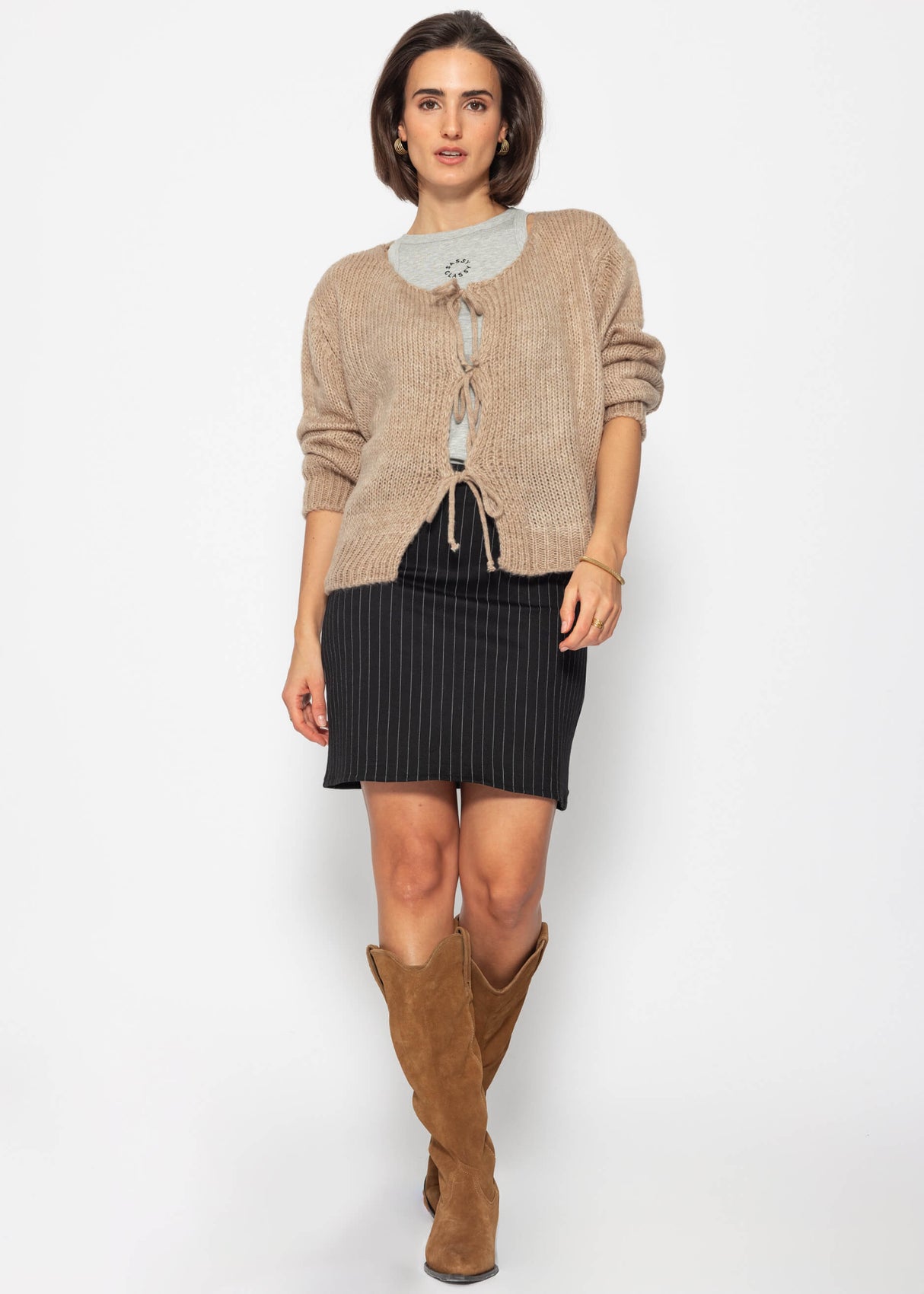Strickjacke mit Schleifenverschluss - beige