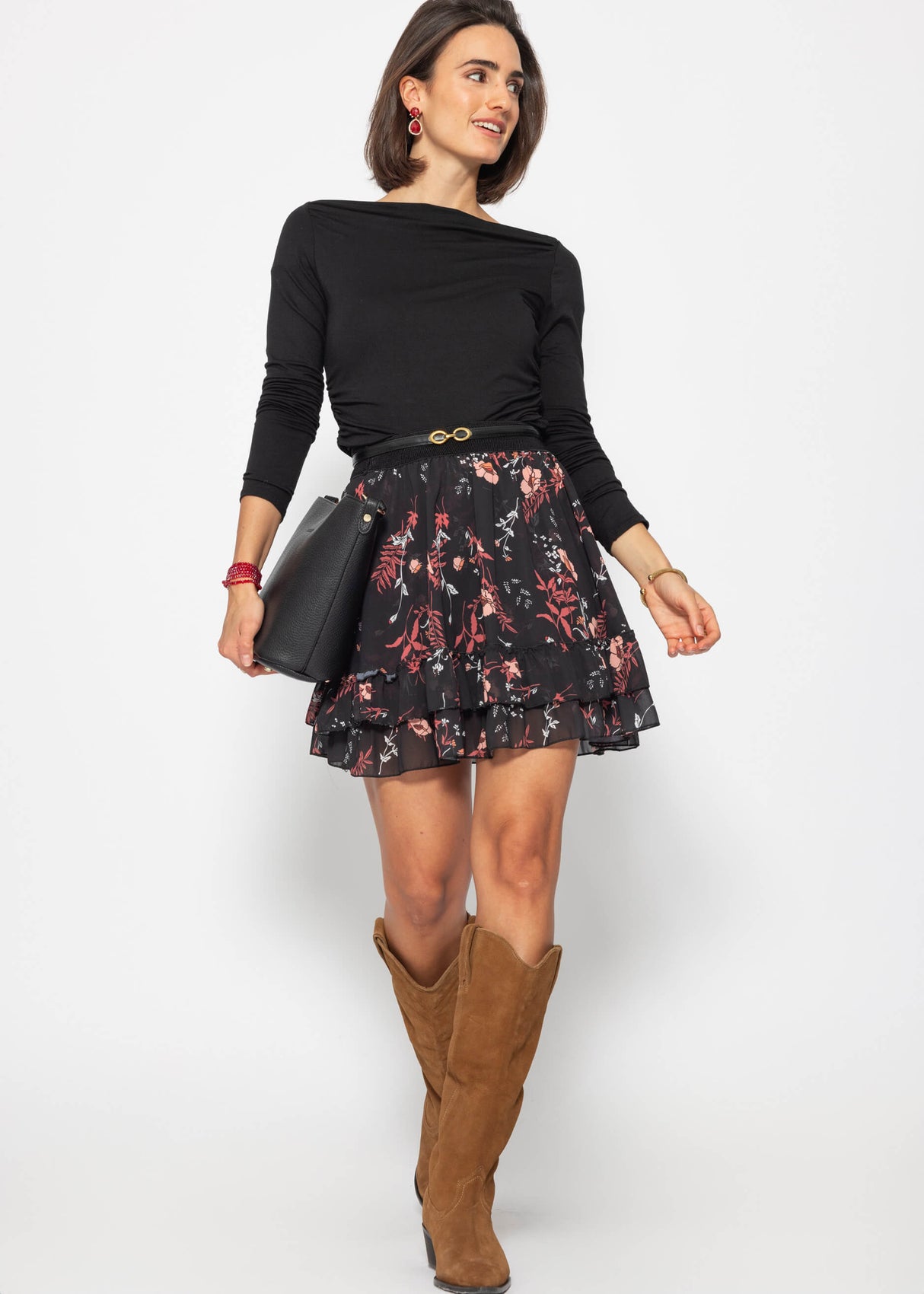 Flounce skirt with ruffles and floral print, black