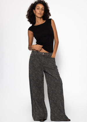 Wide Baggy jeans with Leo-Print-Braun