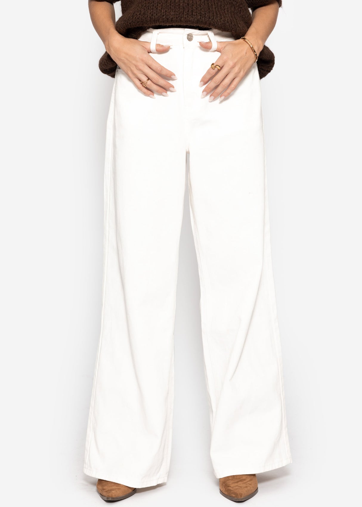 Wide Leg Jeans with a high covenant - off-white