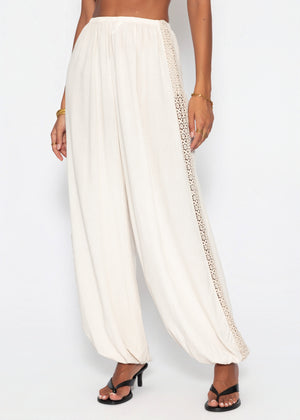 Ballonhose mit Spitzeneinsätzen - beige