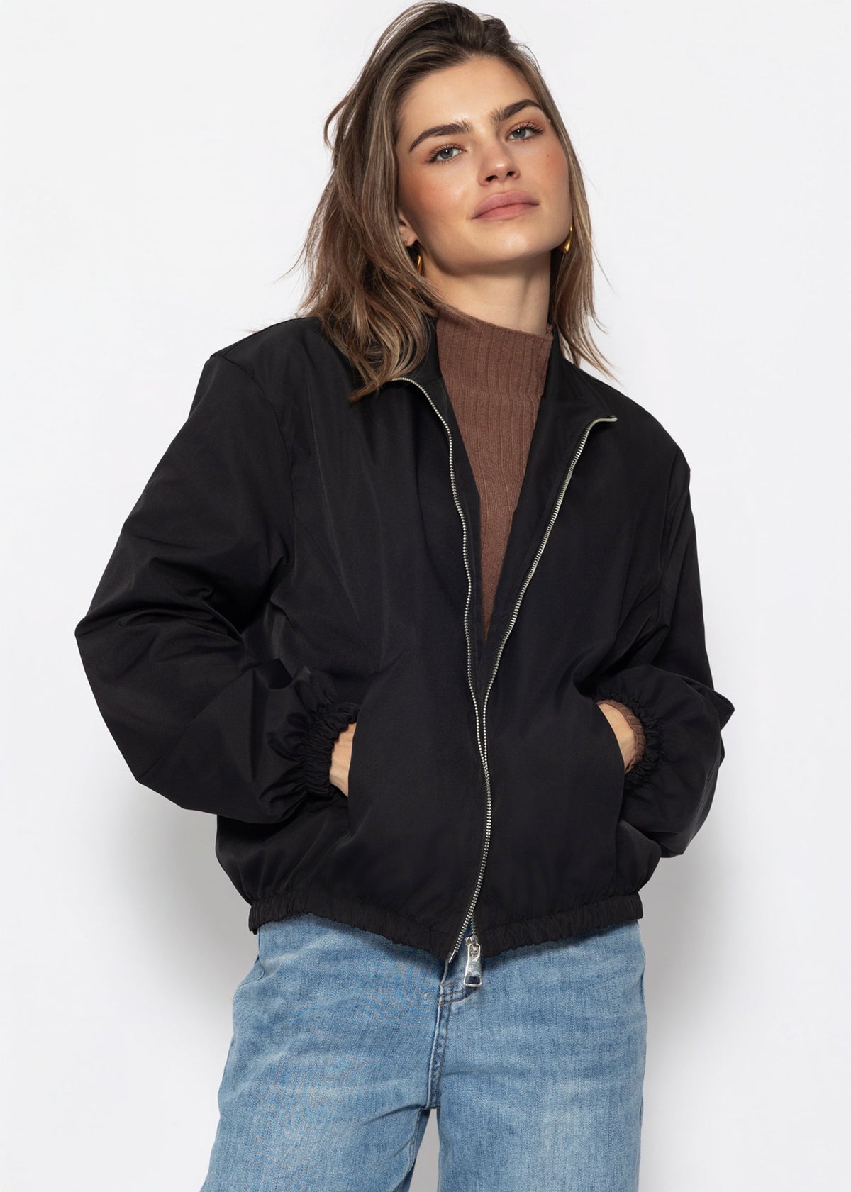 Blousonjacke mit elastischem Bund - schwarz