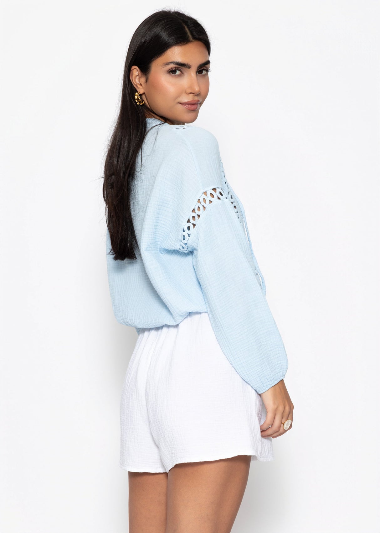 Blouse made of Musselin with lace insert - light blue
