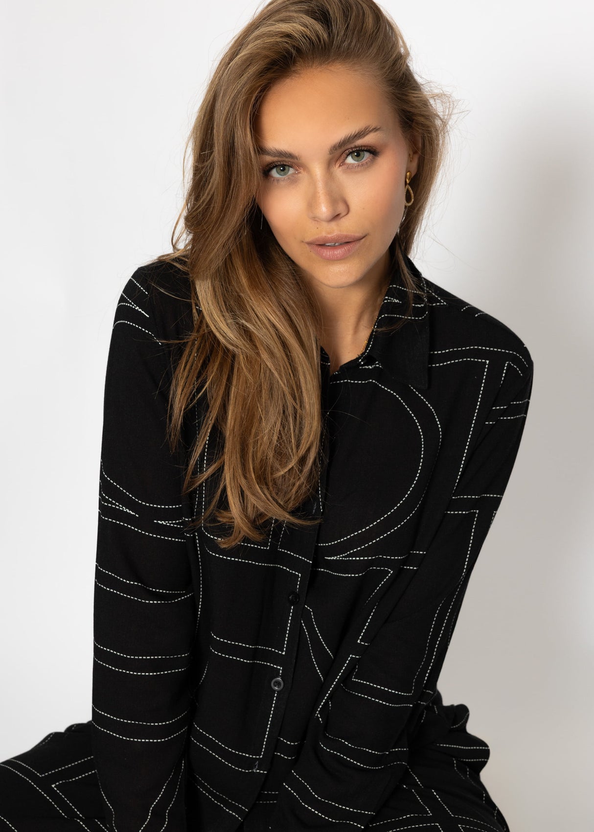 Bluse mit Print - schwarz