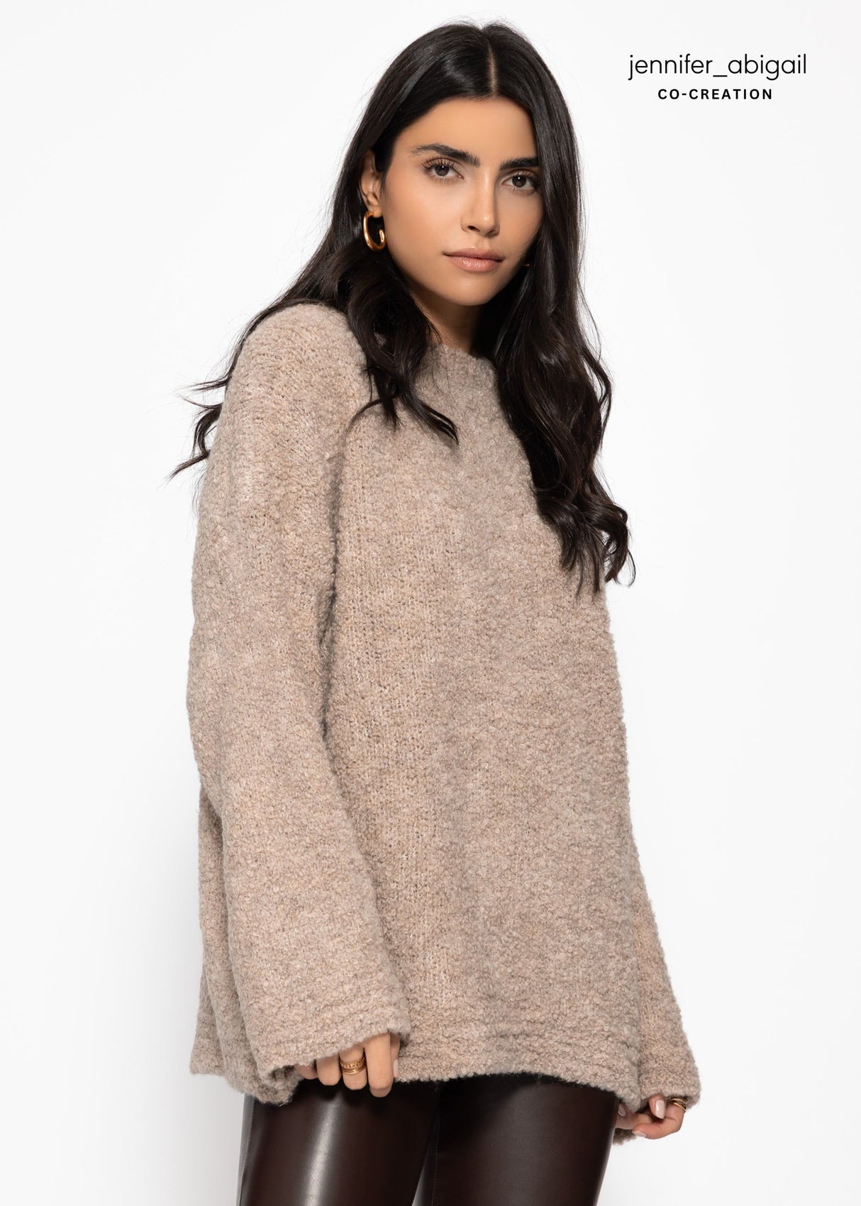 Bouclé-Pullover mit Rundhalsausschnitt - greige