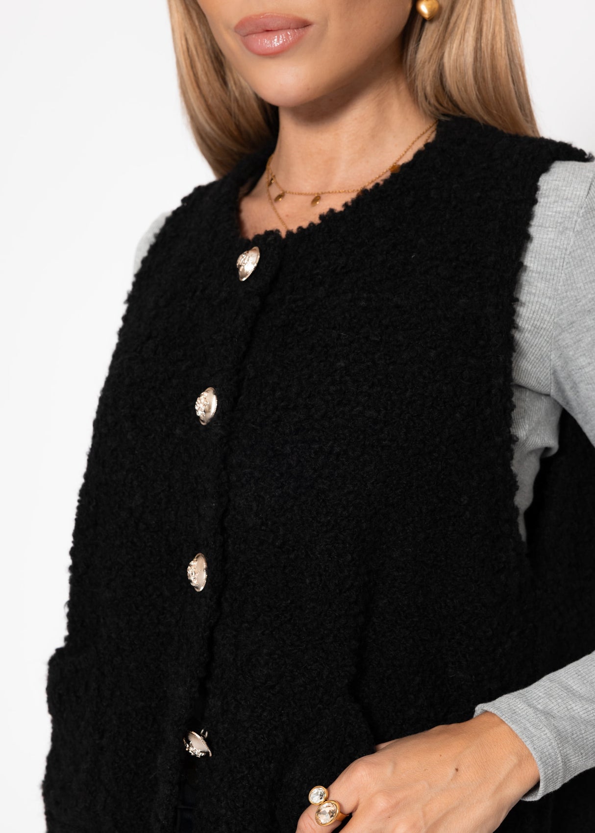 Bouclé vest with bags - black