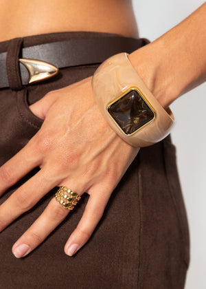 Breiter Armreif mit Schmuckstein - beige