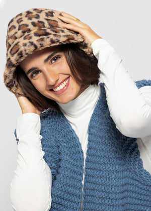 Faux fur hat with leopard print - beige