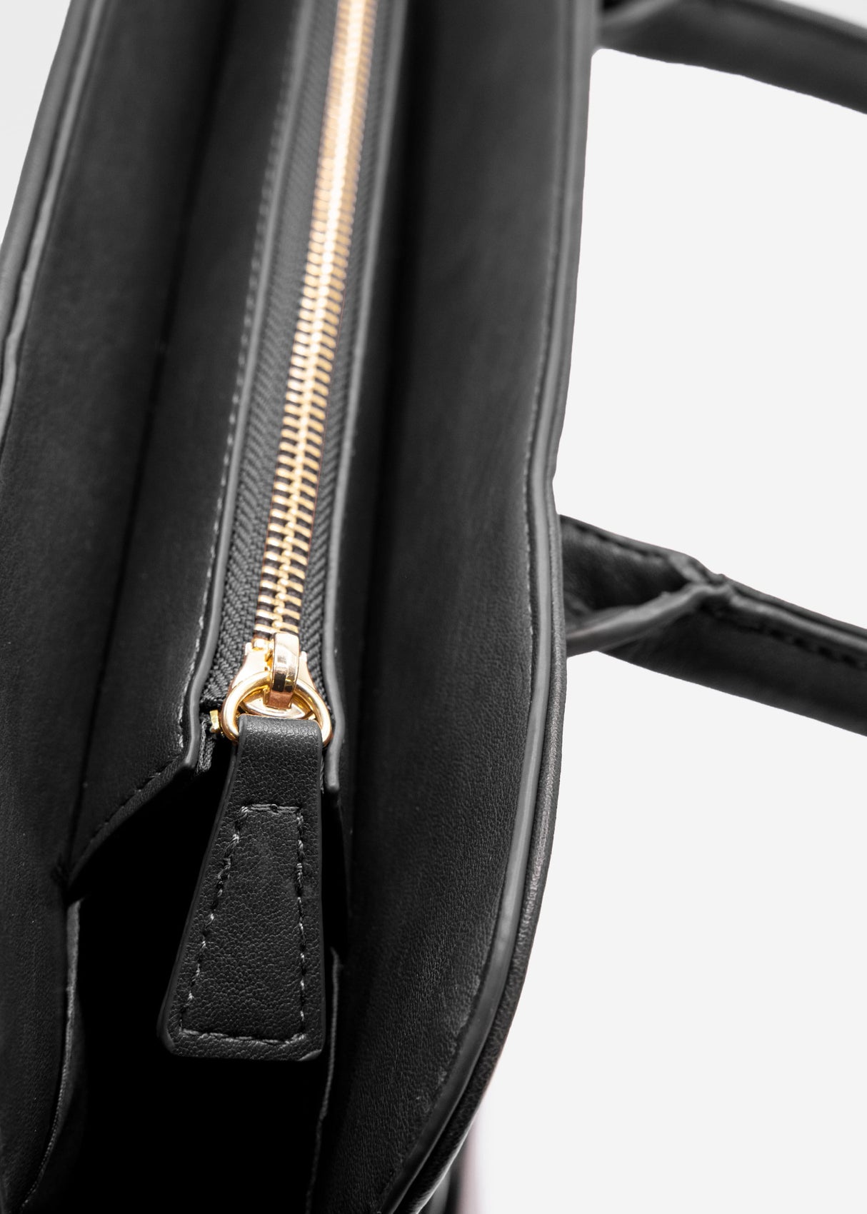 Business handbag with decorative buckle - black