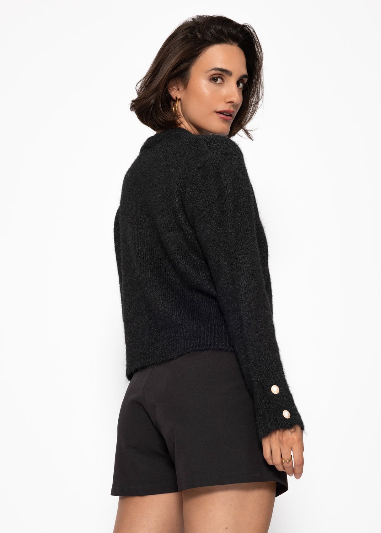 Cardigan mit Perlenknöpfen - schwarz
