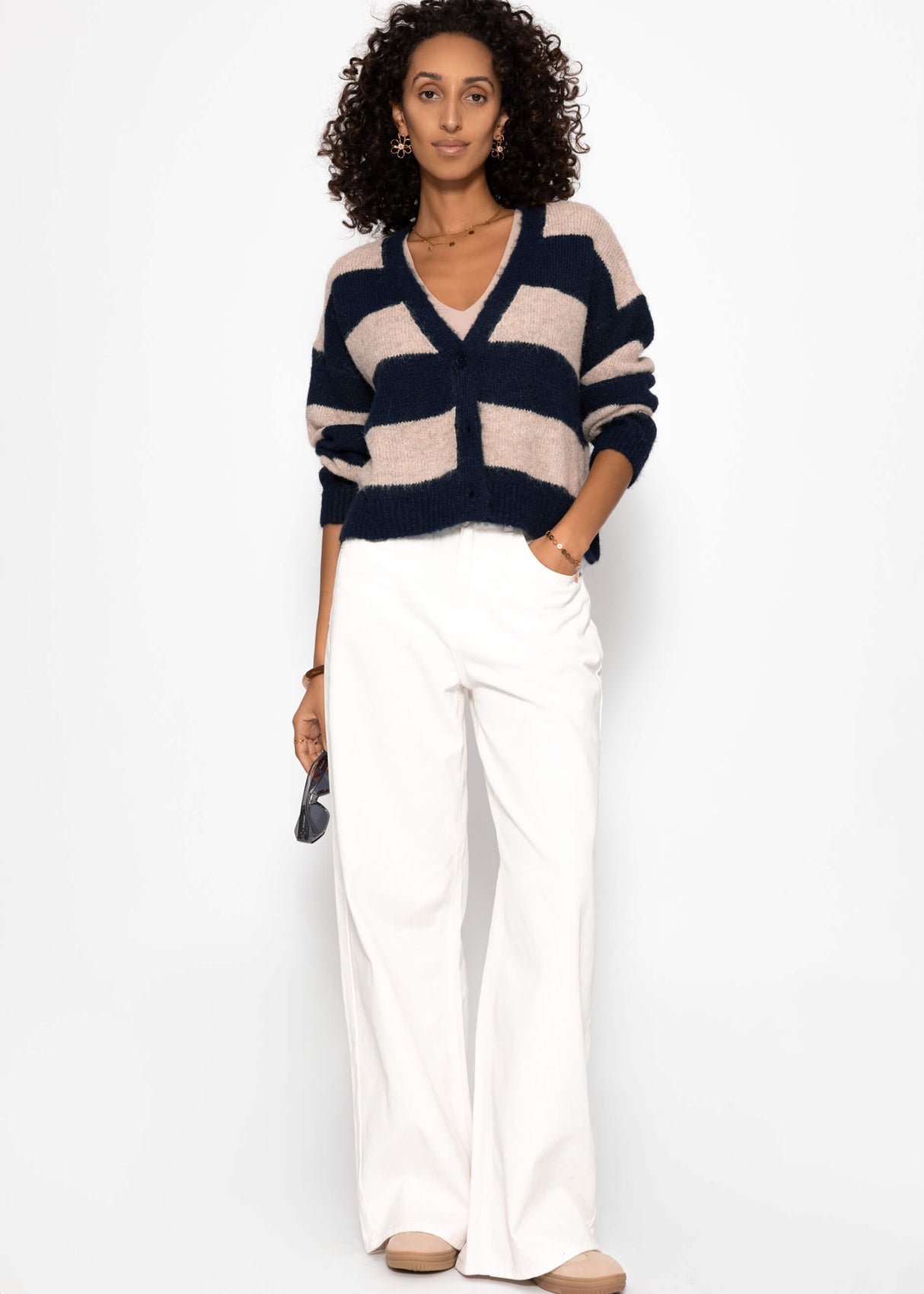 Cardigan with block strips and V-neck-beige-dark blue