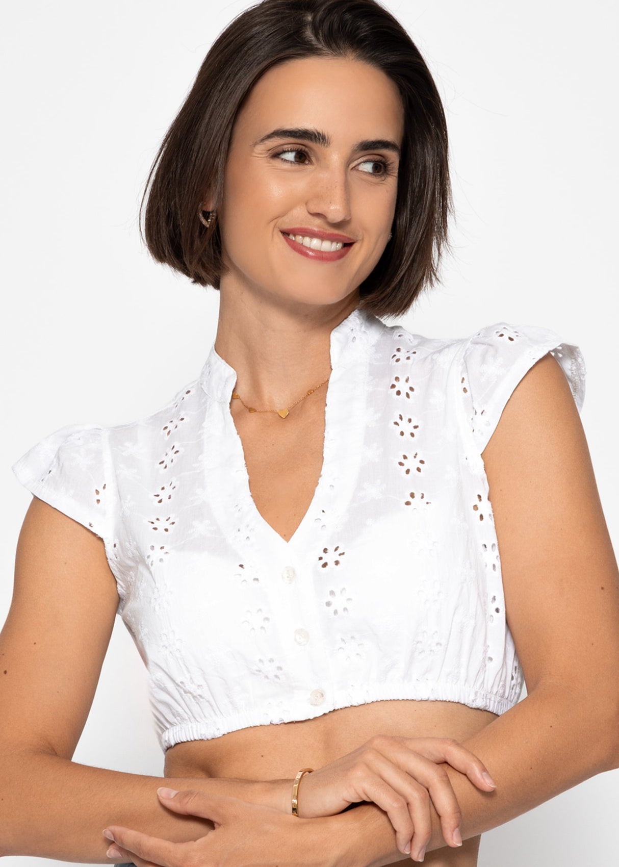 Dirndl blouse with stand-up collar and eyelet embroidery - white