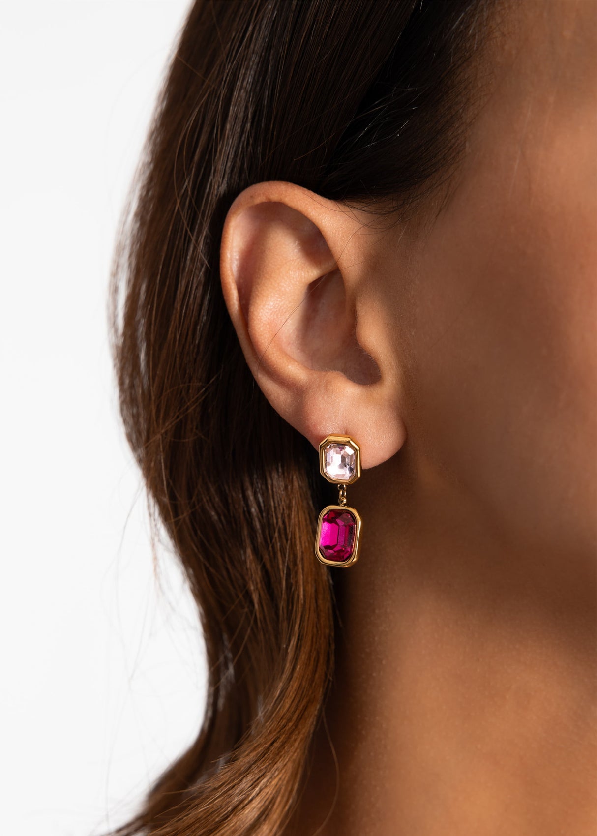 Elegant earrings with pink and red gemstones - gold