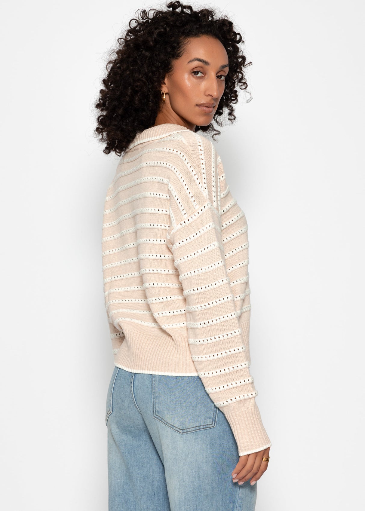 Feinstrickpullover mit Polokragen und Ajourstreifen - beige