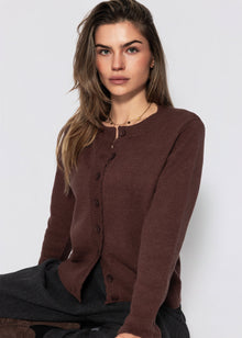 Feinstrickjacke mit Bogenkante - braun