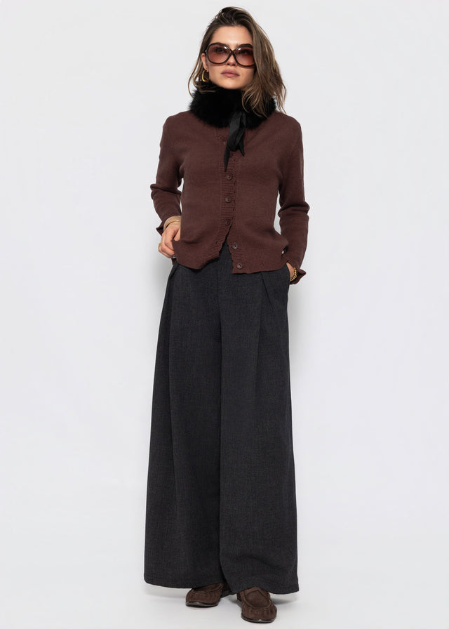 Feinstrickjacke mit Bogenkante - braun