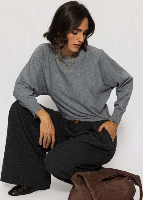 Feinstrickpullover mit Fledermausärmel - grau